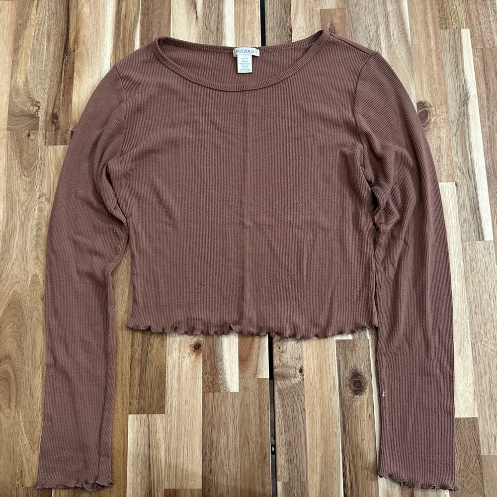 Bozzolo Chocolate Long Sleeve Crop Top